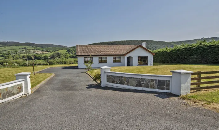 Photo of Kilclooney, Clonea Power, Co Waterford, X42VK76