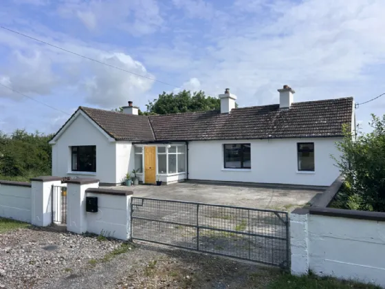 Photo of Thomastown Demesne, Golden, Co Tipperary, E25V008