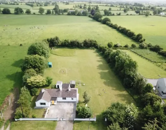 Photo of Thomastown Demesne, Golden, Co Tipperary, E25V008