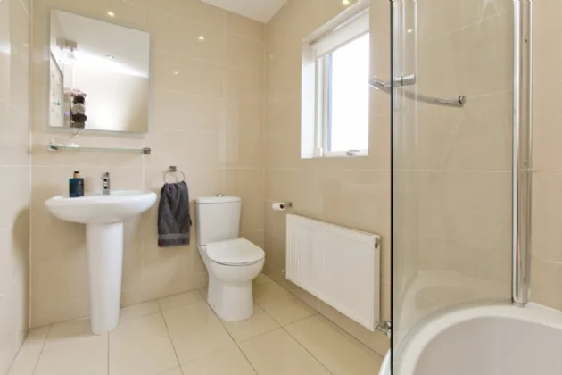 Photo of 28 Woodstown Drive, Knocklyon, Dublin 16, D16 W680