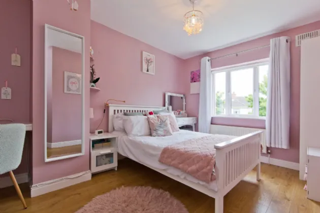 Photo of 28 Woodstown Drive, Knocklyon, Dublin 16, D16 W680