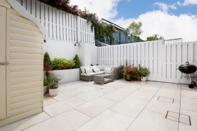 Photo of 28 Woodstown Drive, Knocklyon, Dublin 16, D16 W680