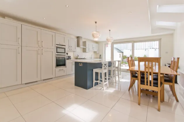 Photo of 28 Woodstown Drive, Knocklyon, Dublin 16, D16 W680