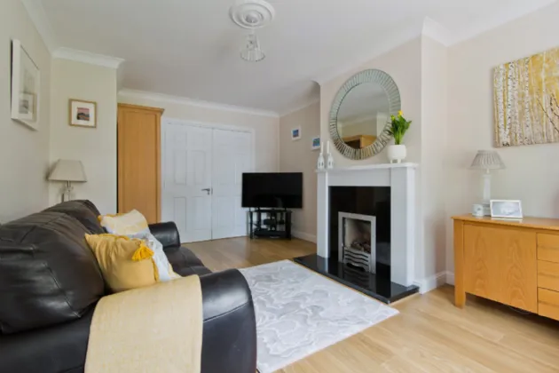 Photo of 28 Woodstown Drive, Knocklyon, Dublin 16, D16 W680