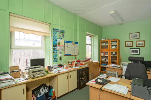 Photo of Clinton's, 25-27 Parnell Street, Clonmel, Co. Tipperary, E91X2V5