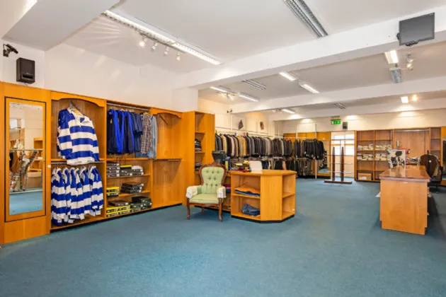 Photo of Clinton's, 25-27 Parnell Street, Clonmel, Co. Tipperary, E91X2V5