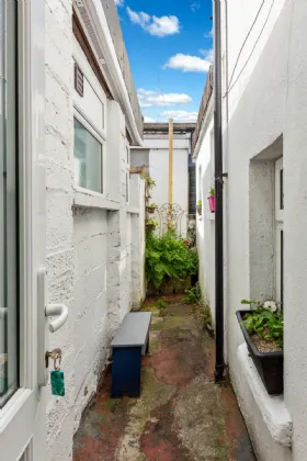 Photo of 1a Kenmare Parade, Phibsborough, Dublin 7, D07 HC61