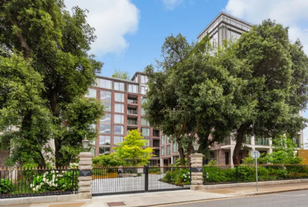 Photo of 28 The Hutchins, Lansdowne Place, Ballsbridge, Dublin 4, D04 W4A8