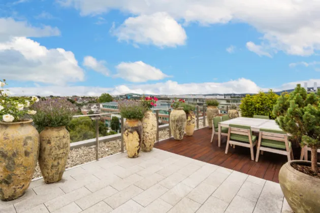 Photo of 28 The Hutchins, Lansdowne Place, Ballsbridge, Dublin 4, D04 W4A8