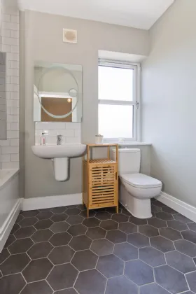 Photo of 1 Bolton Avenue, Rathfarnham, Dublin 16, D16 F858