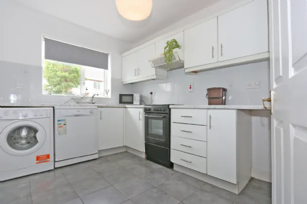 Photo of 6 Castlecourt, Clancy Strand, Limerick, V94 ARY8