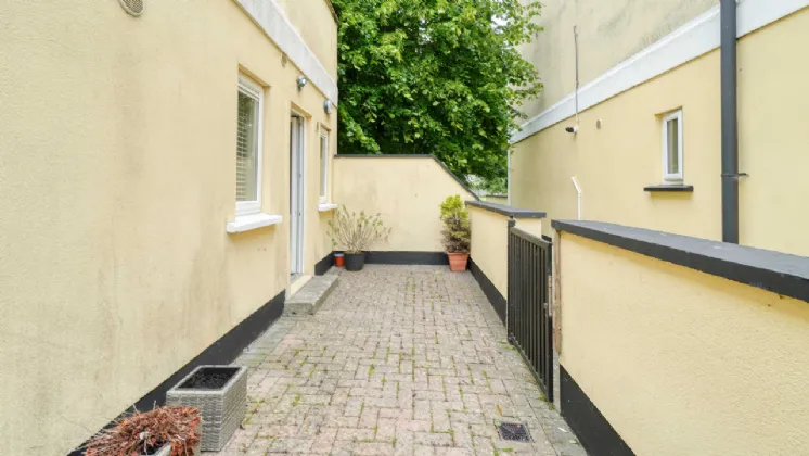 Photo of 69 Riverside,, Portarlington,, Co.Offaly, R32 XY86