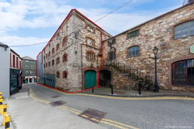 Photo of Heffernan's Licenced Premises, 64 South Main Street, Wexford Town, Wexford, Y35 VH79