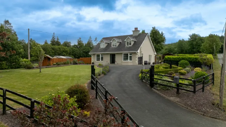 Photo of Hill Valley House, Gortroche, Ballyhooly, Co. Cork, P51YR53