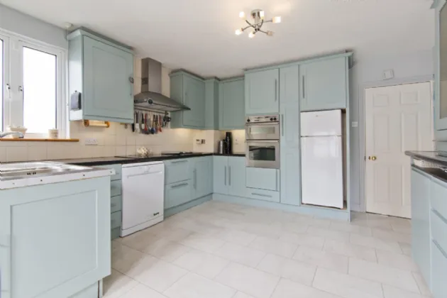 Photo of 18 Aranleigh Vale, Rathfarnham, Dublin 14, D14 H5R9