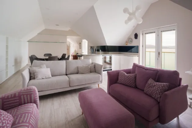 Photo of Sea Beach House, Sandymount, Blackrock, County Louth, A91N274