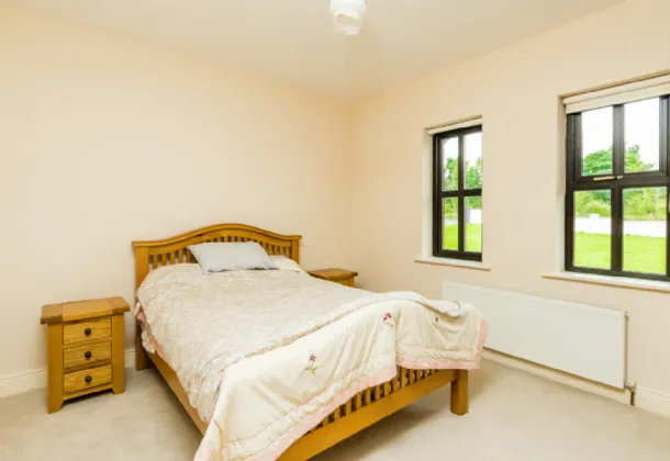 Photo of Killinordanbeg, Scramogue, Co. Roscommon, F42F656