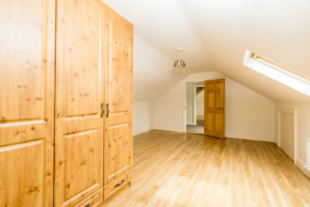 Photo of Killinordanbeg, Scramogue, Co. Roscommon, F42F656