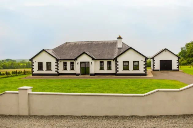 Photo of Killinordanbeg, Scramogue, Co. Roscommon, F42F656