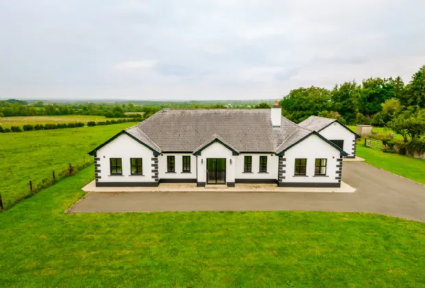 Photo of Killinordanbeg, Scramogue, Co. Roscommon, F42F656