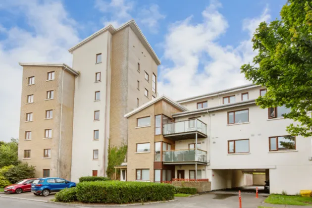 Photo of 10 Hunters Hall, Ballycullen, Dublin 24, D24 R891