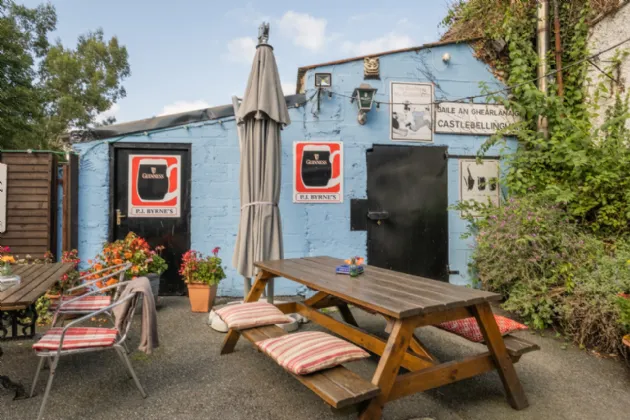 Photo of P.J. Byrne's Pub, Main Street, Castlebellingham, Co. Louth