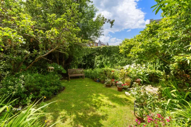 Photo of 10 Durham Road, Sandymount, Dublin 4, D04 F791