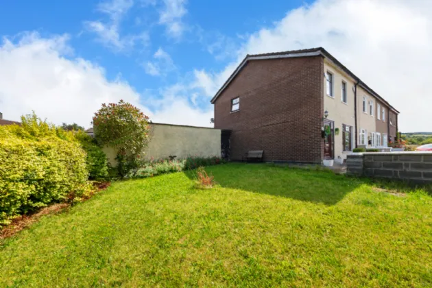 Photo of 18 Donomore Avenue, Killinarden, Tallaght, Dublin 24, D24 H5W4