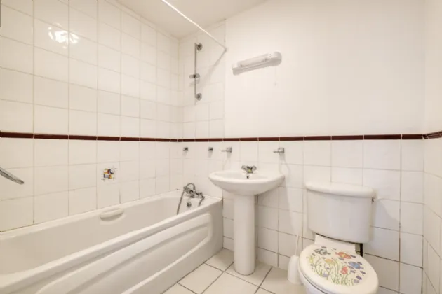 Photo of 5 Harbour Point, Market Square, Longford, N39 W520