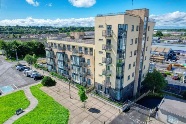 Photo of 5 Harbour Point, Market Square, Longford, N39 W520