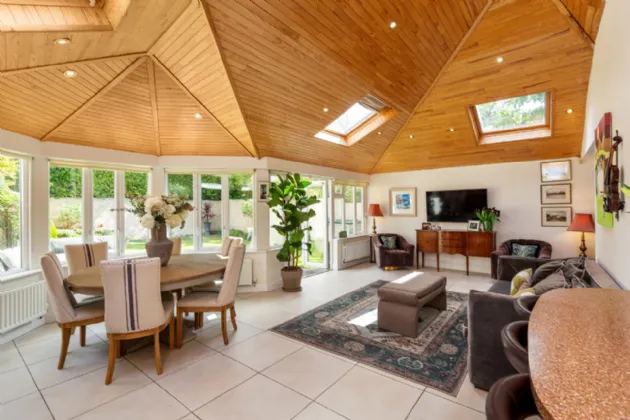 Photo of 4 Anglesea Road, Ballsbridge, Dublin 4, D04 N2A4