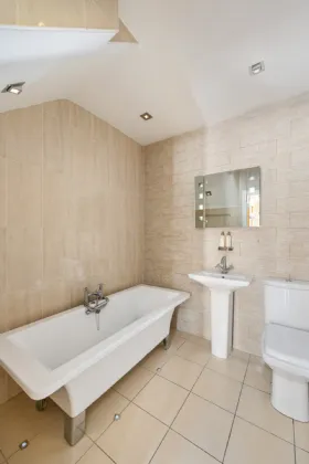 Photo of 11, 11a & 11b, Station Road, Raheny, Dublin 5, D05YX56