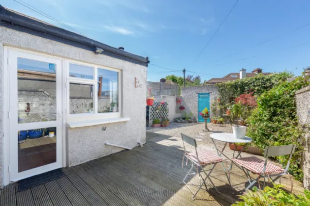 Photo of 25 Templeogue Road, Terenure, Dublin 6W, D6W HD72