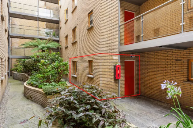 Photo of 15 16 Kings Inn Street, Dublin 1, D01 VX23