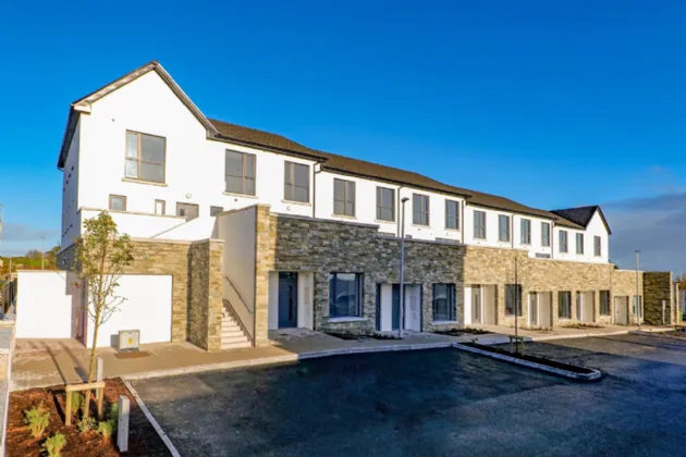 Photo of 3 Bed Duplex Apartment, Cnocan na Craoibhe, Clybaun Road, Galway