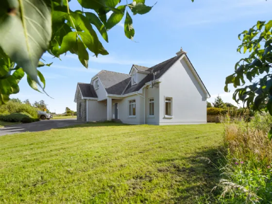 Photo of Roundstone, Co.Galway, H91 A6P4