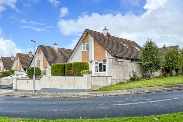 Photo of 8 Mayfield, Kells Road, Kilkenny, R95 RW7P