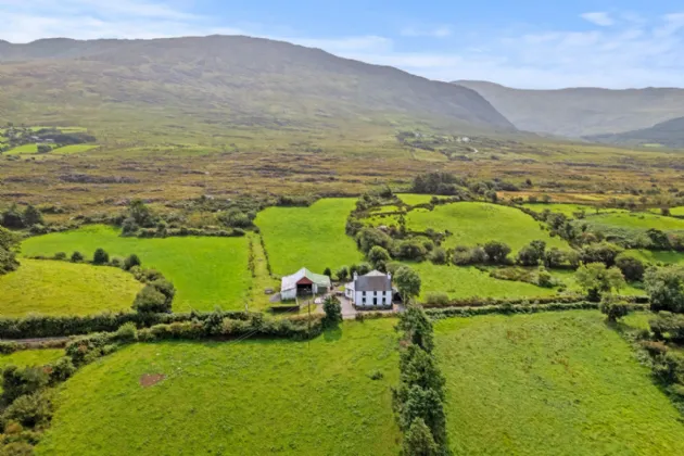 Photo of Lisnagoth Cottage, Canfie, Ardgroom, Co Cork, P75 KR94
