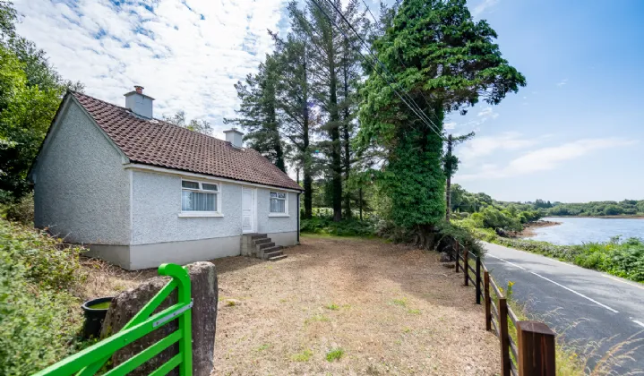 Photo of Dirreenacallaugh, Dawros, Kenmare, Co. Kerry, V93 C7P0