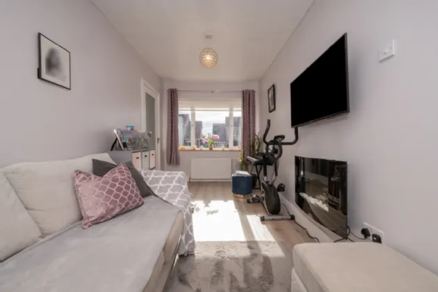 Photo of 36 The Brambles, Classes Lake, Ovens, Co Cork, P31K063