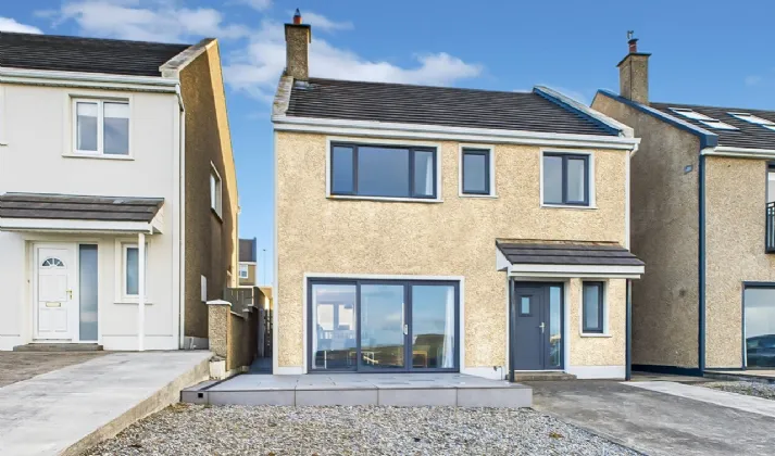Photo of 6 George's Head, Golf Links Road, Kilkee, Co. Clare, V15 FD79