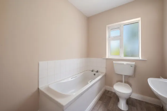 Photo of 15 Blackthorn Way, Forrest Glen, Duntahane, Fermoy  Co Cork., P61 E086