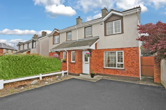 Photo of 27 Carraig Donn, Ballycasey, Shannon, Clare, V14 D281