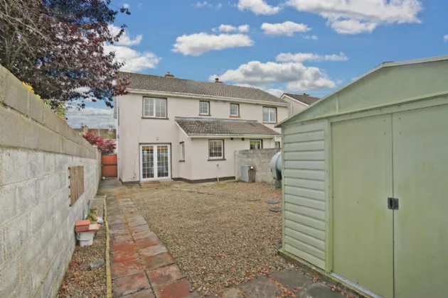 Photo of 27 Carraig Donn, Ballycasey, Shannon, Clare, V14 D281