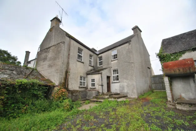 Photo of Main St, Shinrone, Birr, Co. Offaly, R42 N5F2