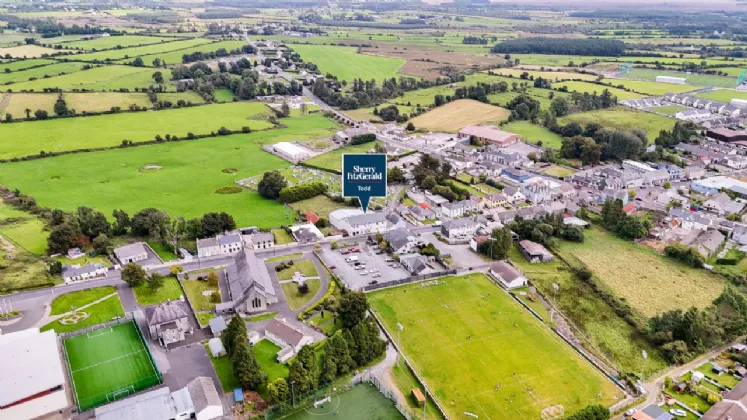 Photo of Londis, Church Street, Glenamaddy, Co. Galway, F45CD85