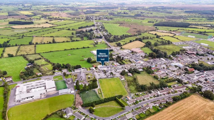 Photo of Londis, Church Street, Glenamaddy, Co. Galway, F45CD85