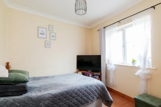 Photo of Londis, Church Street, Glenamaddy, Co. Galway, F45CD85