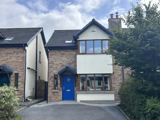 Photo of 14 Bishops Avenue, The Steeples, Cashel, Co Tipperary, E25V054