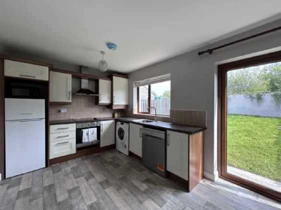 Photo of 14 Bishops Avenue, The Steeples, Cashel, Co Tipperary, E25V054